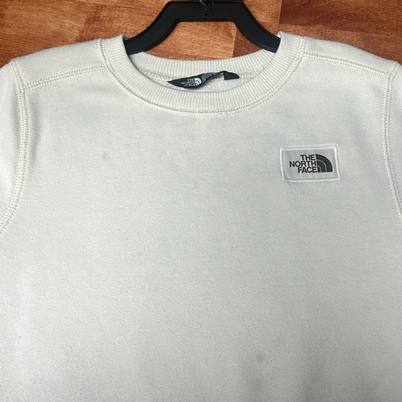 The North Face Kids Cream Small (7-8) sweatshirt, FLAWED. See description/pics - Picture 3 of 7